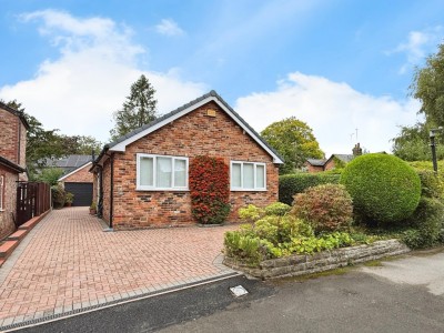 Images for Ripley Avenue, Cheadle Hulme EAID:mosleyjaapi BID:1