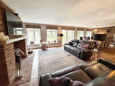 Images for Lees Road, Bramhall EAID:mosleyjaapi BID:1