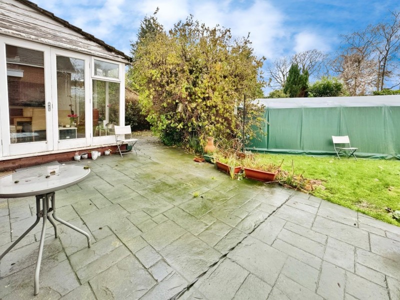 Images for Moss Bank, Bramhall