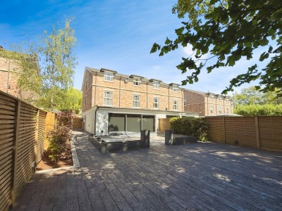 Images for Holland Park, Bramhall EAID:mosleyjaapi BID:1
