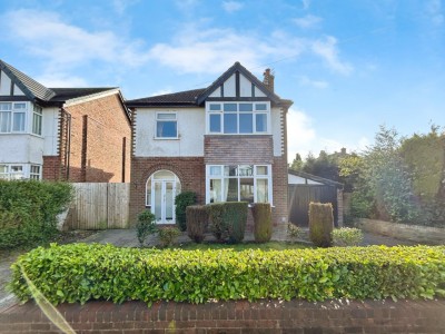 Images for Hulme Hall Crescent, Cheadle Hulme EAID:mosleyjaapi BID:1