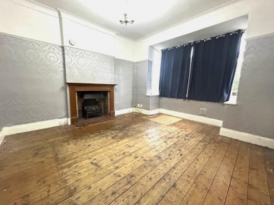 Images for Hulme Hall Crescent, Cheadle Hulme EAID:mosleyjaapi BID:1