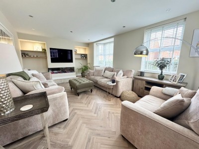 Images for Symmonds Close, Wilmslow EAID:mosleyjaapi BID:2