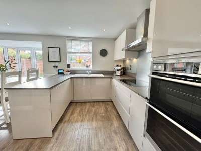 Images for Symmonds Close, Wilmslow EAID:mosleyjaapi BID:2