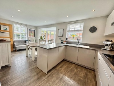 Images for Symmonds Close, Wilmslow EAID:mosleyjaapi BID:2