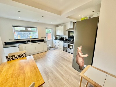 Images for Davehall Avenue, Wilmslow EAID:mosleyjaapi BID:2