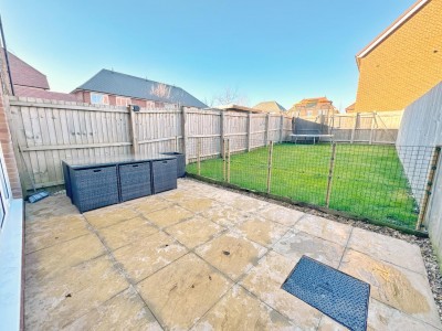 Images for Hangar Crescent, Woodford EAID:mosleyjaapi BID:1