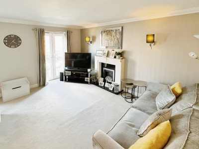 Images for Lawnhurst Close, Cheadle Hulme EAID:mosleyjaapi BID:1