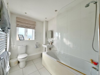 Images for Lawnhurst Close, Cheadle Hulme EAID:mosleyjaapi BID:1