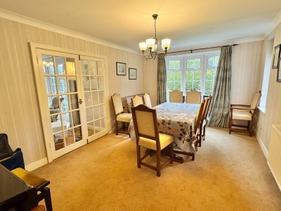 Images for Blenheim Close, Wilmslow EAID:mosleyjaapi BID:2