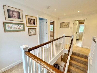 Images for Blenheim Close, Wilmslow EAID:mosleyjaapi BID:2
