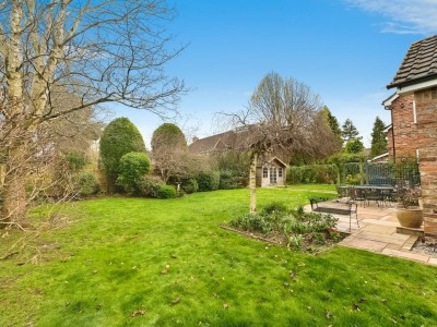 Images for Blenheim Close, Wilmslow EAID:mosleyjaapi BID:2
