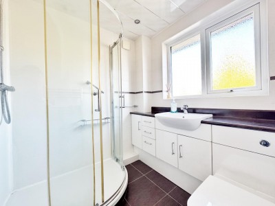 Images for Redford Drive, Bramhall EAID:mosleyjaapi BID:1