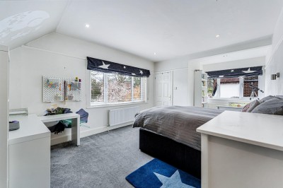 Images for Moss Lane, Bramhall EAID:mosleyjaapi BID:1