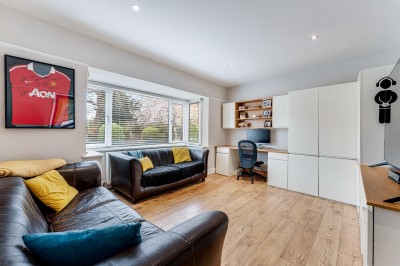Images for Moss Lane, Bramhall EAID:mosleyjaapi BID:1