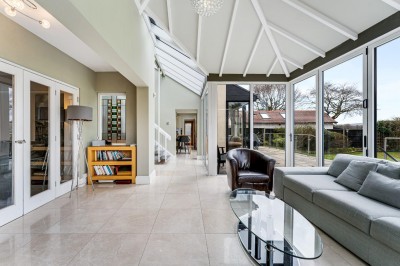 Images for Moss Lane, Bramhall EAID:mosleyjaapi BID:1