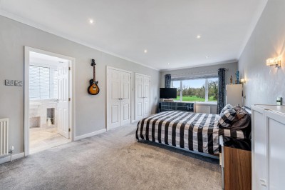 Images for Moss Lane, Bramhall EAID:mosleyjaapi BID:1