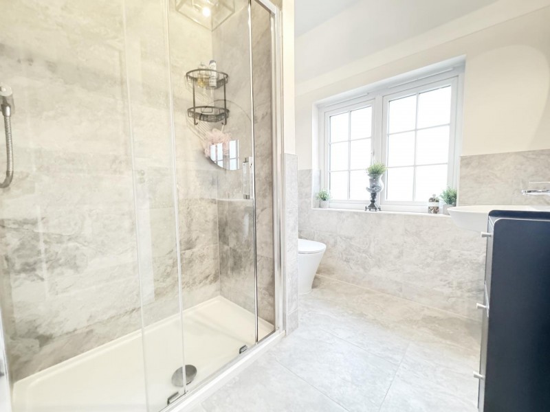 Images for Ringway Avenue, Woodford
