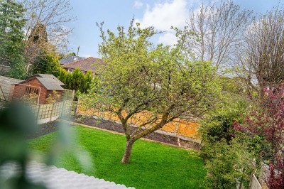 Images for Pine Road, Bramhall EAID:mosleyjaapi BID:1