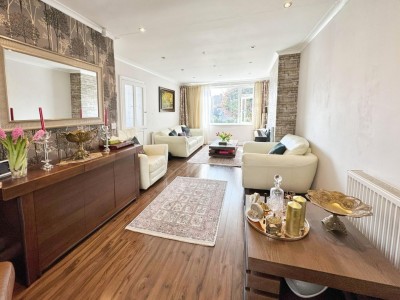 Images for Canberra Road, Bramhall EAID:mosleyjaapi BID:1