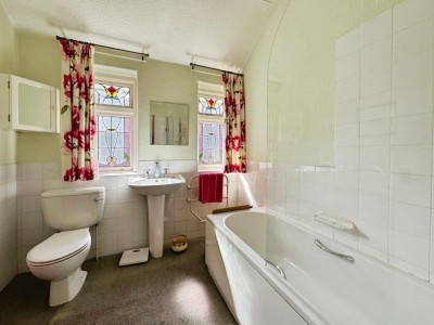 Images for Ogden Road, Bramhall EAID:mosleyjaapi BID:1