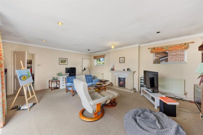 Images for Cobbetts Way, Wilmslow EAID:mosleyjaapi BID:2