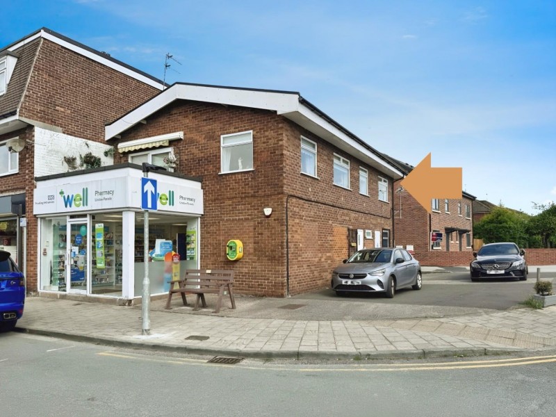 Images for Lindow Parade, Wilmslow