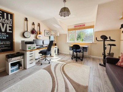 Images for Linney Road, Bramhall EAID:mosleyjaapi BID:1