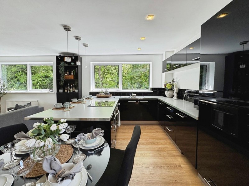 Images for Warren Close, Bramhall