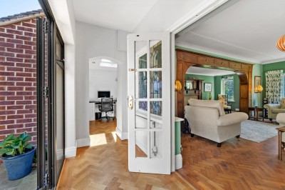 Images for Carrwood Avenue, Bramhall EAID:mosleyjaapi BID:1