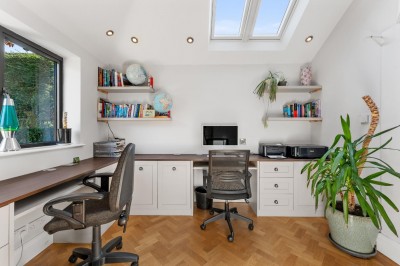 Images for Carrwood Avenue, Bramhall EAID:mosleyjaapi BID:1