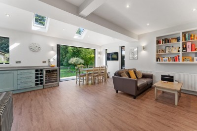Images for Carrwood Avenue, Bramhall EAID:mosleyjaapi BID:1