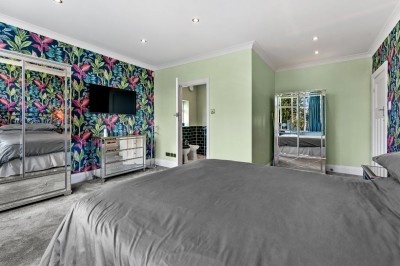 Images for Carrwood Avenue, Bramhall EAID:mosleyjaapi BID:1