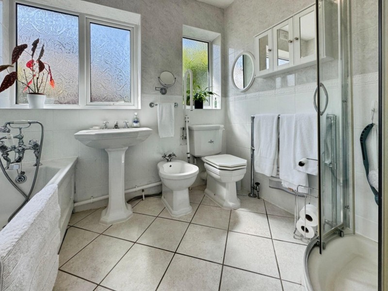 Images for Roseway, Bramhall