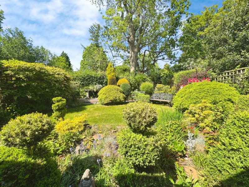 Images for Roseway, Bramhall