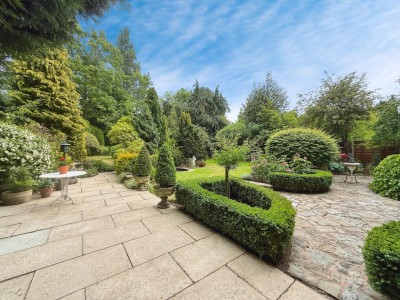 Images for Thorn Road, Bramhall EAID:mosleyjaapi BID:1