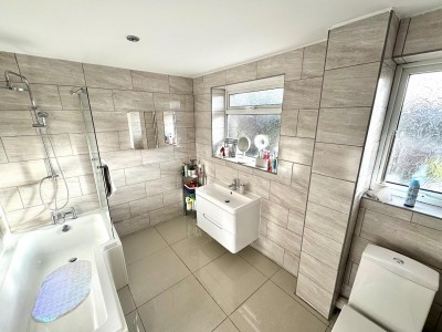 Images for Bodmin Drive, Bramhall EAID:mosleyjaapi BID:1