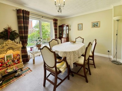 Images for Orwell Close, Wilmslow EAID:mosleyjaapi BID:2