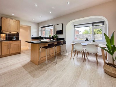 Images for Eskdale Avenue, Bramhall, Stockport EAID:mosleyjaapi BID:1