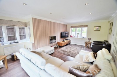 Images for Weybridge Drive, Macclesfield EAID:mosleyjaapi BID:2