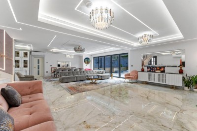 Images for Lawton Avenue, Bramhall EAID:mosleyjaapi BID:1