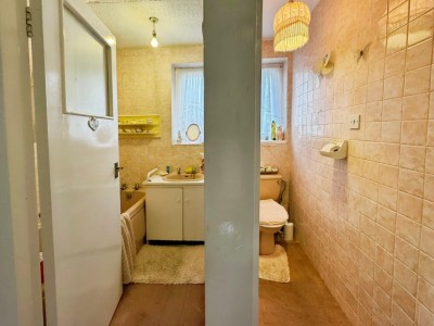 Images for Holly Bank Road, Wilmslow EAID:mosleyjaapi BID:2