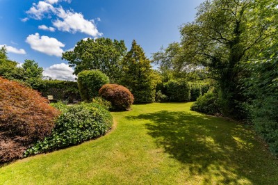 Images for Hall Moss Lane, Bramhall EAID:mosleyjaapi BID:1