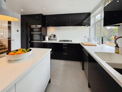Images for Ladybrook Road, Bramhall EAID:mosleyjaapi BID:1