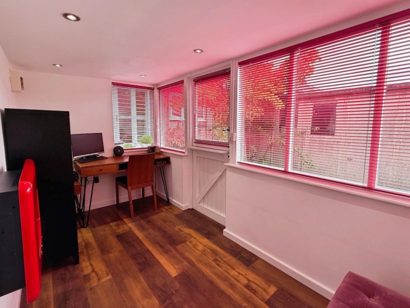 Images for Charlestown Road East, Woodsmoor