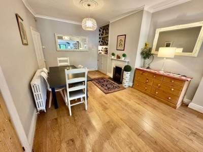 Images for South Oak Lane, Wilmslow EAID:mosleyjaapi BID:2