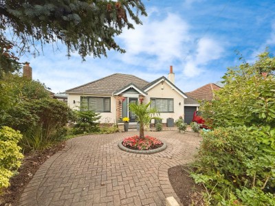 Images for Pine Road, Bramhall EAID:mosleyjaapi BID:1