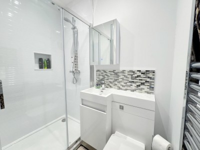 Images for Pine Road, Bramhall EAID:mosleyjaapi BID:1