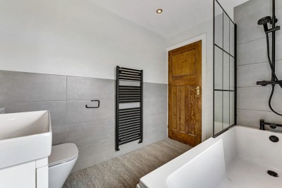 Images for Grange Road, Bramhall EAID:mosleyjaapi BID:1