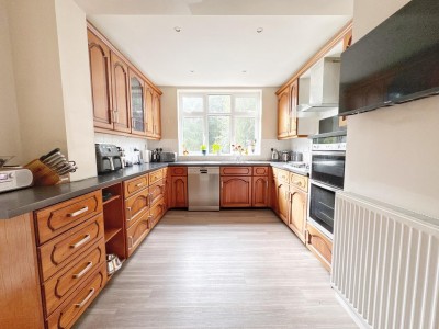 Images for Carrwood Avenue, Bramhall, Stockport EAID:mosleyjaapi BID:1